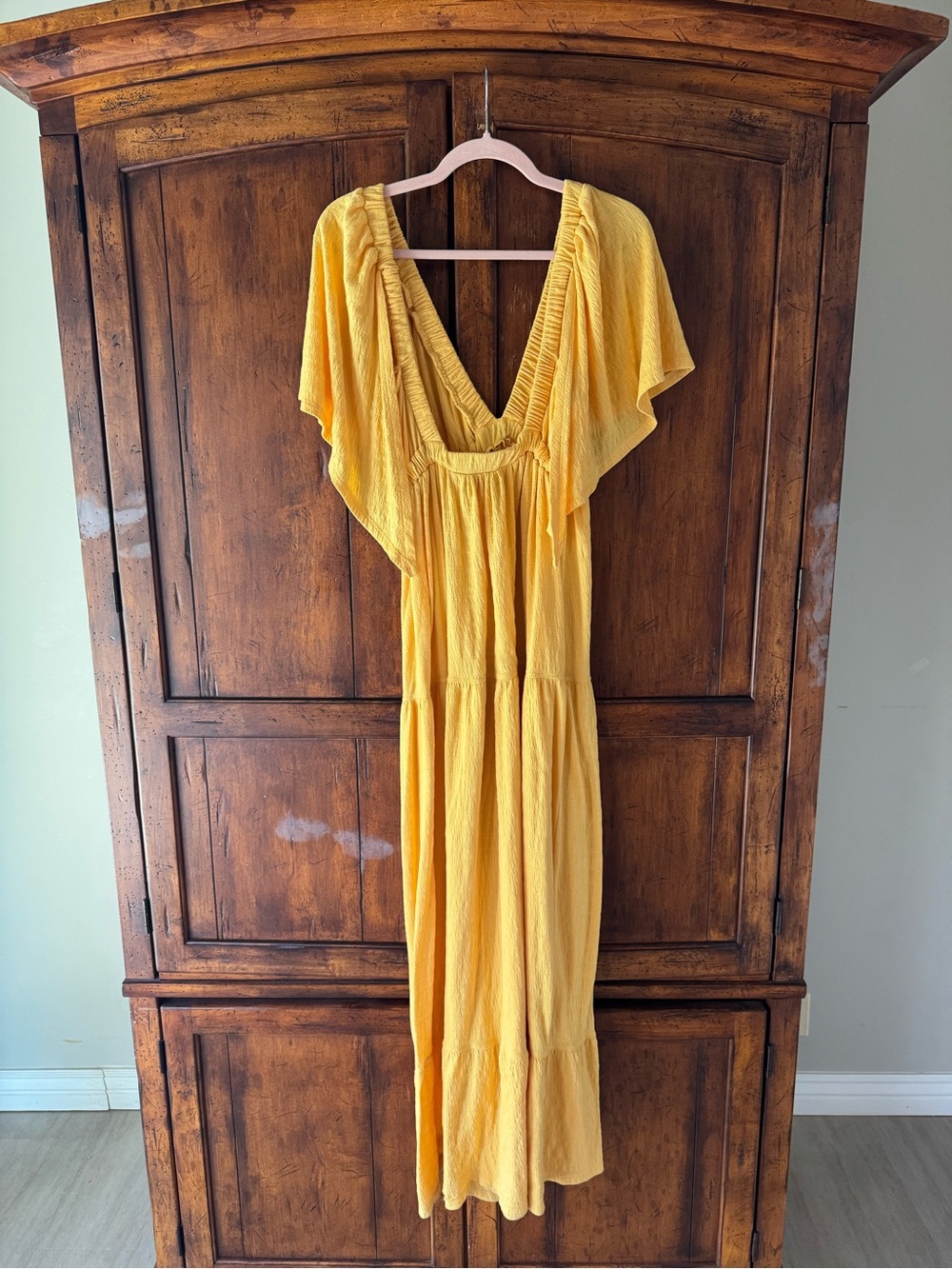 Free People La La Golden Yellow V-Neck Flutter Maxi Dress Size Small - Picture 10 of 12